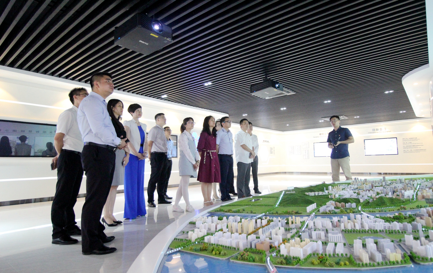 �y�б��U�I֧�ֽ����tˎ�a�I�lչ������ɽ�y���O�־��{�н�������